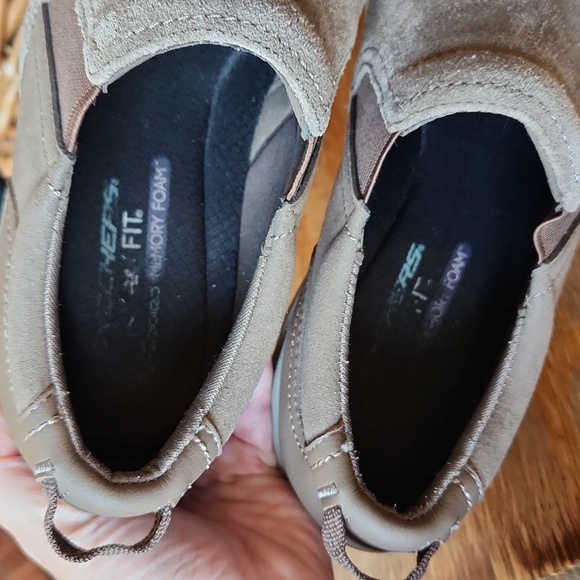 Skechers Suede Slip-On Shoe Tan - Picture 13 of 16